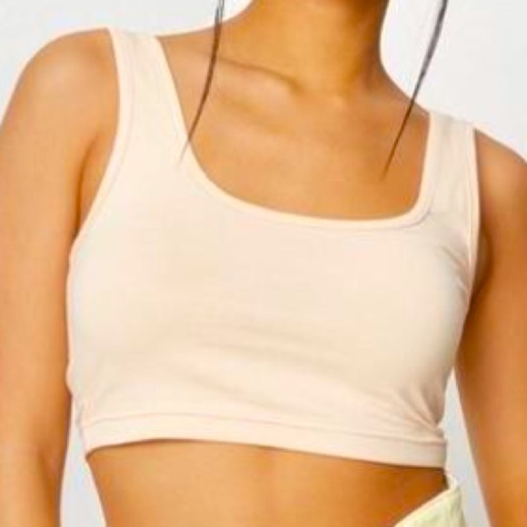 💋2– Scoop Neckline Crop 100% Cotton Cropped Camisole/Bralettes/Tank Top/ Shirt - Picture 2 of 3